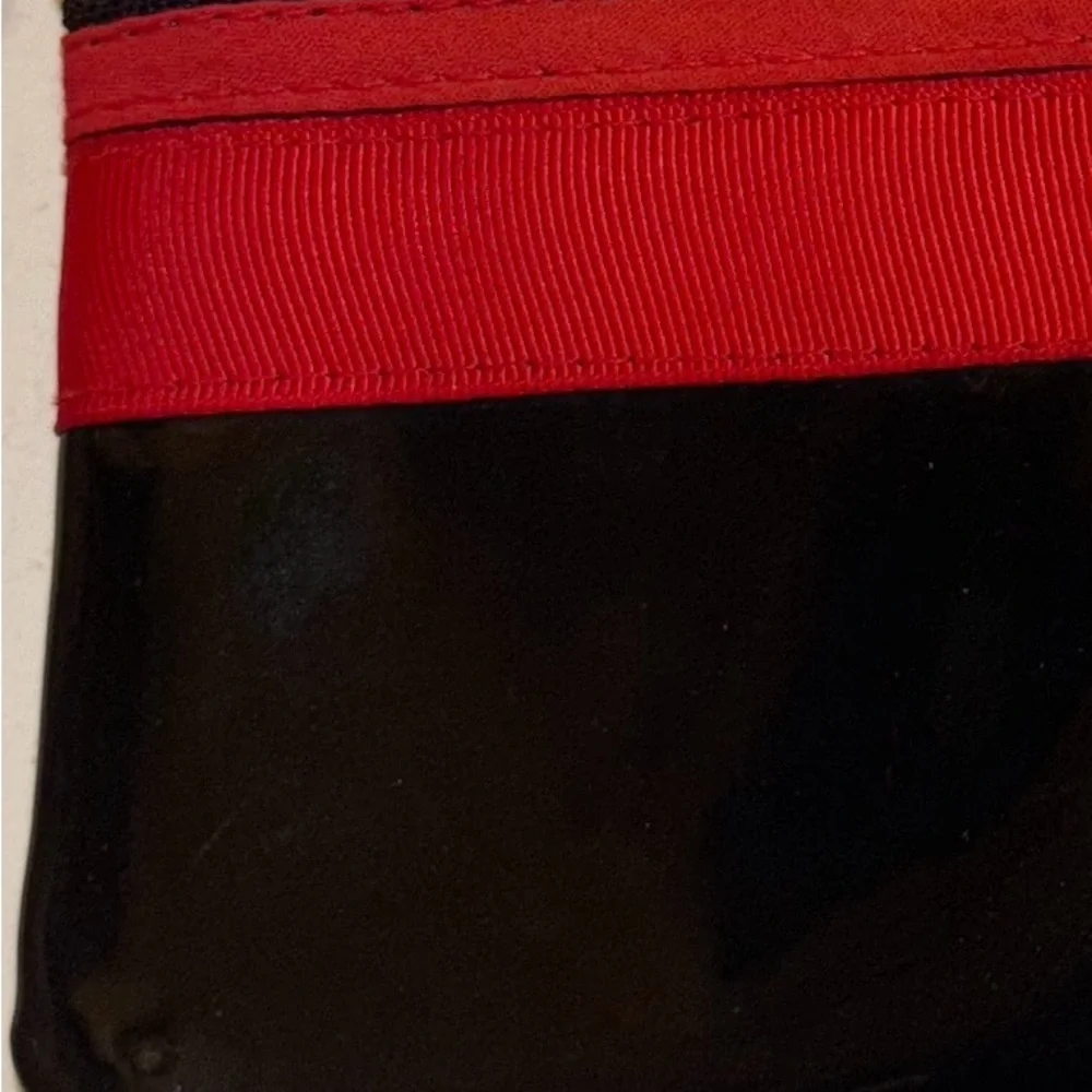 RED AND BLACK AND WHITE CLUTCH/WRISTLET SILVER HARDWARE BLACK PATENT LEATHER